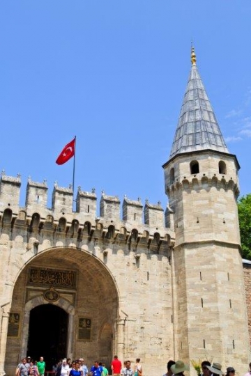 market gate in istanbul