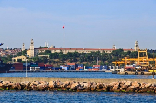 scene from istanbul by the sea