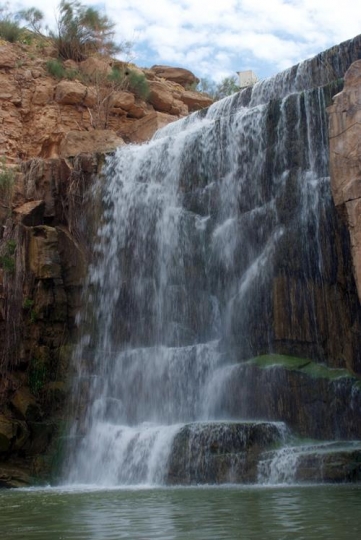 Waterfalls y