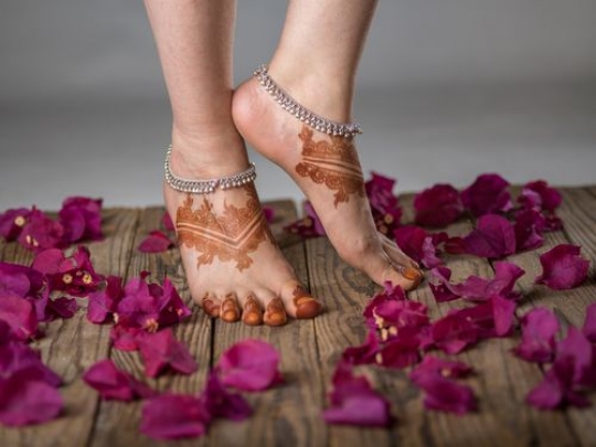 Henna Art on Feet with anklets|