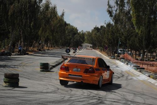 Car on drifting 