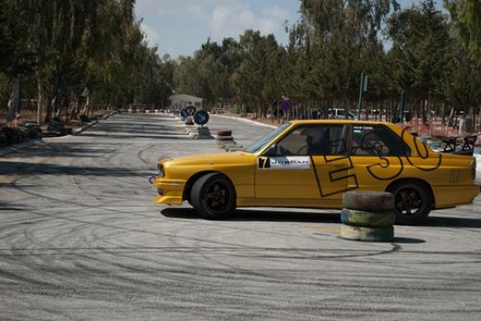 Car on drifting 