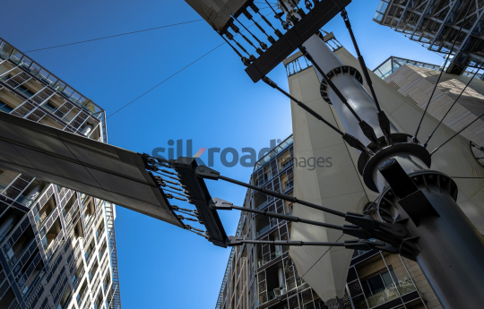 Scenic Landscape of Al Abdali Boulevard with Rotana Tower and Fountain